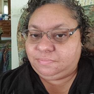 Meet your Posher, Elisa